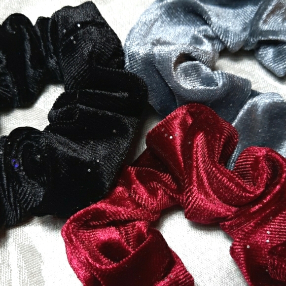 Velvet/Velour Scrunchie HairTie A DOZEN Jewel Tone - Picture 4 of 5